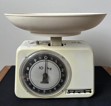 Vintage Weegschaal - Merk Stube beschikbaar voor biedingen
