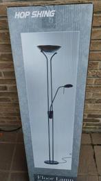 Zwarte vloerlamp met extra leeslamp, Huis en Inrichting, Lampen | Vloerlampen, Ophalen, Nieuw