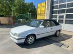 Opel Kadett GSI Cabrio, Voorwielaandrijving, 4 zetels, Stof, 4 cilinders