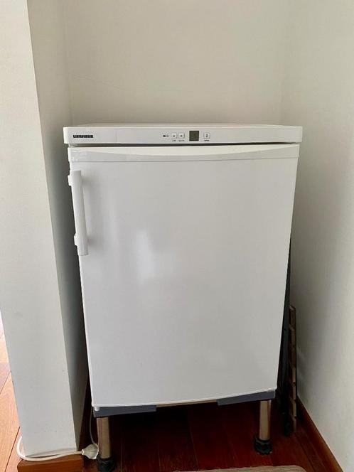 Frigo Liebherr encore sous garantie, Electroménager, Réfrigérateurs & Frigos, Comme neuf, Sans bac à congélation, 150 à 200 litres