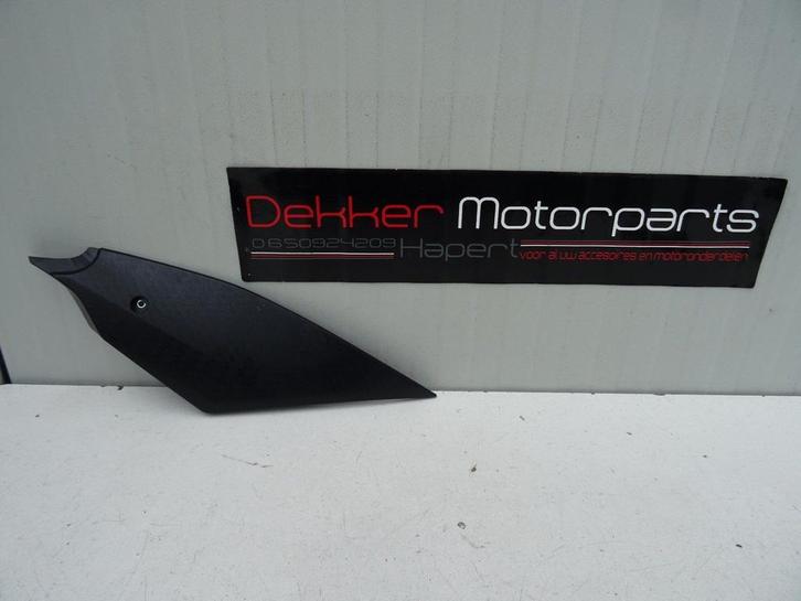 Rechter Tankkap / Tank cover right Yamaha YZF R6 2017-2025, Motoren, Onderdelen | Yamaha, Gebruikt, Ophalen of Verzenden