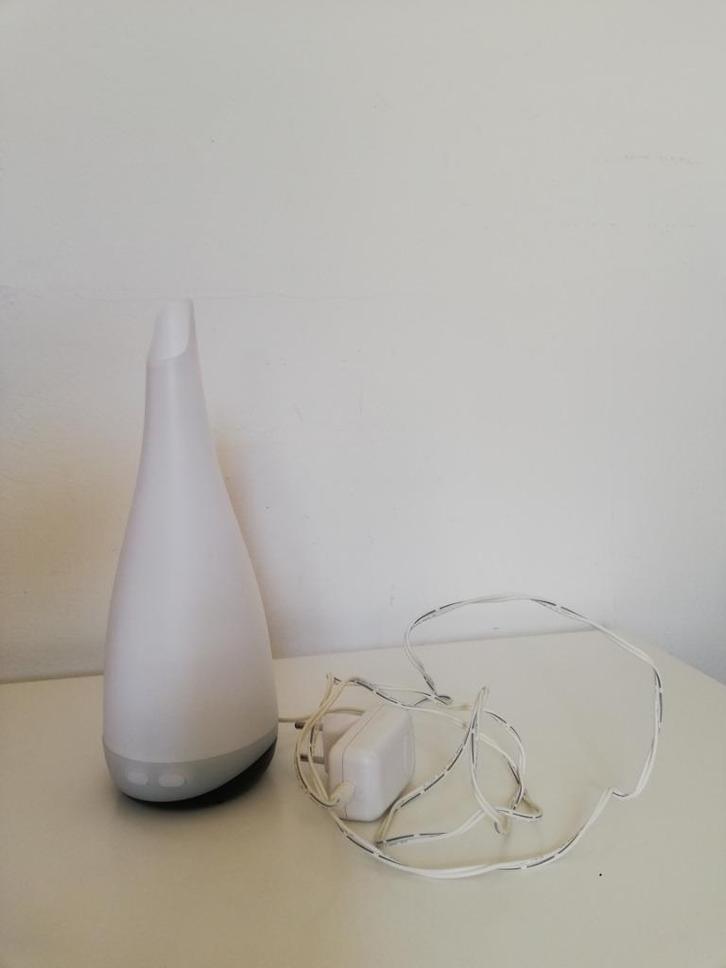 Ultransmit arietta - aroma diffuser met licht, Sport en Fitness, Gezondheidsproducten en Wellness, Zo goed als nieuw, Aroma, Ophalen of Verzenden