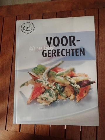 lot 33 kookboeken "da's pas koken", allen perfecte staat beschikbaar voor biedingen