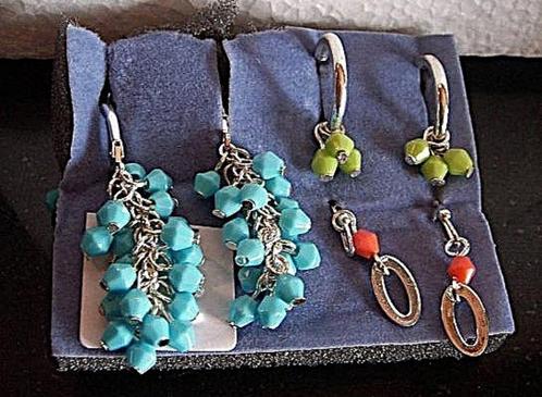 AVON: de set van 3 verschillende paar lussen, Handtassen en Accessoires, Oorbellen, Nieuw, Hangers, Zilver, Ophalen of Verzenden