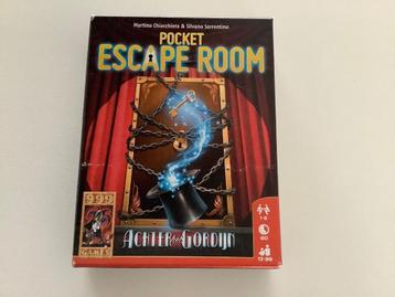 Pocket Escaperoom :Achter het gordijn “