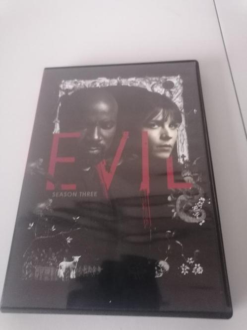 Evil Seizoen 3, Cd's en Dvd's, Dvd's | Tv en Series, Zo goed als nieuw, Thriller, Boxset, Vanaf 16 jaar, Ophalen of Verzenden