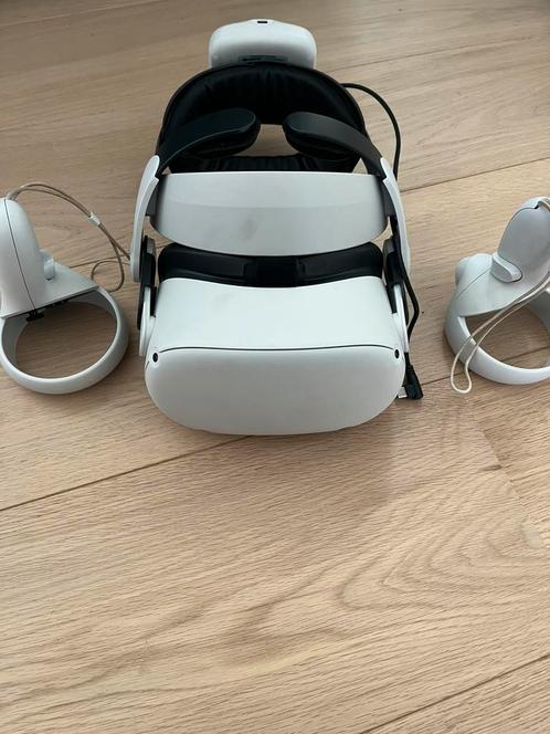 Meta quest 2 +bobo vr strap met powerbank, Games en Spelcomputers, Virtual Reality, Zo goed als nieuw, Ophalen of Verzenden