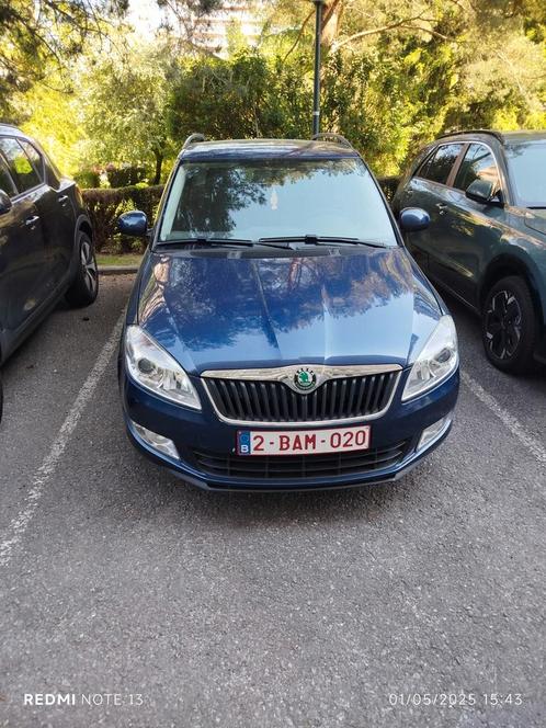 A vendre Skoda Fabia, Auto's, Skoda, Particulier, Fabia, Radio, Diesel, Euro 5, Groen, Ophalen