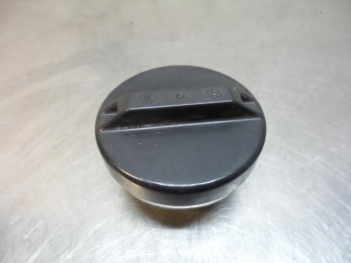 Bouchon réservoir d'un Toyota Carina (Carina E 92-) (4M3), Autos : Pièces & Accessoires, Autres pièces automobiles, Toyota, Utilisé