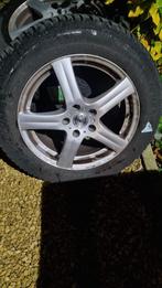 4 winterbanden + velg  MI 215/60 R17 96H vroeger op Tiguan, Auto-onderdelen, Banden en Velgen, Ophalen, Banden en Velgen, 17 inch