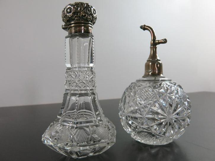 kristallen  parfumflessen met sterling zilveren dop, Antiek en Kunst, Antiek | Glaswerk en Kristal, Ophalen of Verzenden