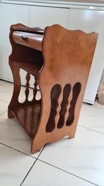 Bijzet meubeltje bruin 37 breed 30 diepte,hoogte 60, Ophalen