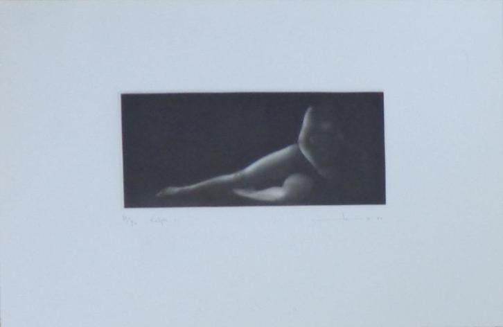 MIKIO WATANABE / ECLIPSE I / ZW-W MEZZOTINT / 45x63cm PLEXI, Antiek en Kunst, Kunst | Litho's en Zeefdrukken, Ophalen of Verzenden