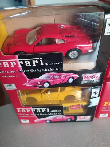 Kit de voiture.  beschikbaar voor biedingen