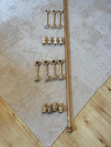 Barre de tenture 2m50 et 30 attaches/éléments . Pin/hêtre ?, Enlèvement ou Envoi