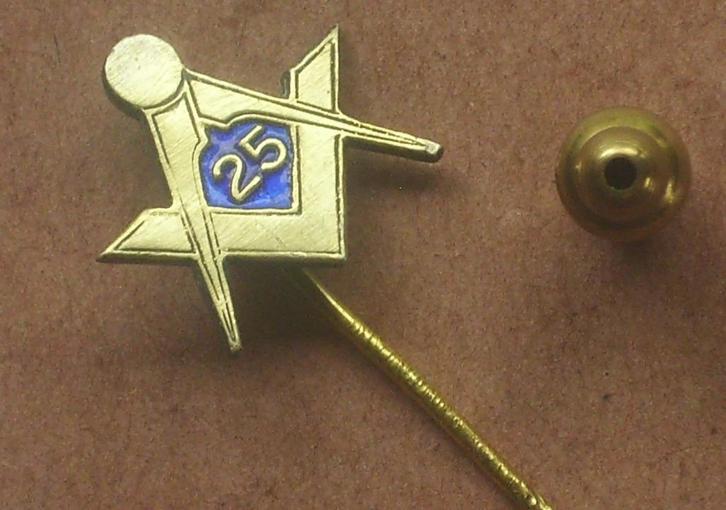 Épinglette maçonnique à vis lestée pour cravate lavallière, Verzamelen, Militaria | Tweede Wereldoorlog, Overige soorten, Embleem of Badge