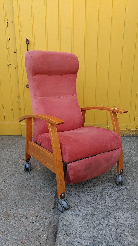 3x roze/rode relax zetels, Huis en Inrichting, Zetels | Zetels en Chaises Longues, Gebruikt, Eenpersoons, Minder dan 150 cm, Hout