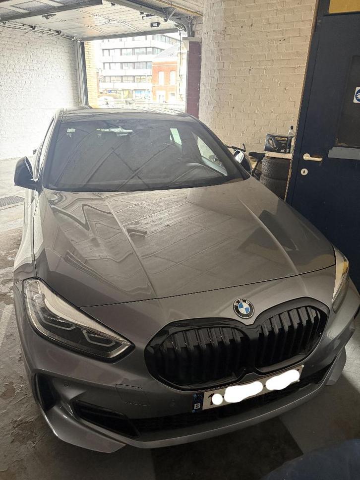 BMW 118i M, Autos, BMW, Particulier, Série 1, ABS, Caméra de recul, Phares directionnels, Régulateur de distance, Airbags, Air conditionné
