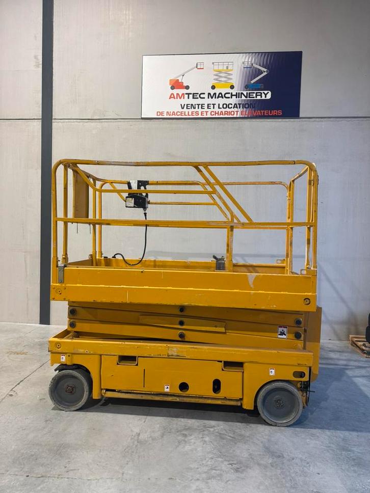 COMPACT 10 elektrische hoogwerker, Zakelijke goederen, Machines en Bouw | Liften, Steigers en Ladders, Ophalen