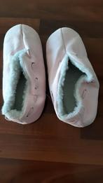 roze meisjes warme pantoffels maat 32/33, Ophalen of Verzenden, Nieuw