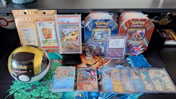 Pokemon lot! (Sealed, slab, losse kaarten,...), Hobby en Vrije tijd, Verzamelkaartspellen | Pokémon, Nieuw, Overige typen, Foil