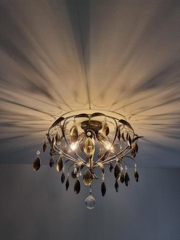 luster met kristal beschikbaar voor biedingen