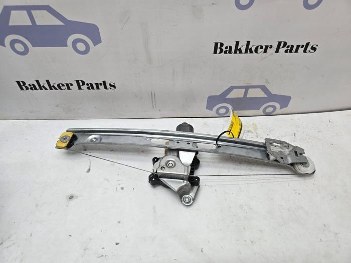 Ruitmechaniek 4Deurs rechts-achter van een BMW 3-Serie, Auto-onderdelen, Ruiten en Toebehoren, BMW, Gebruikt, 12 maanden garantie