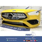 W118 C118 CLA AMG VOORBUMPER GEEL  + DIAMOND GRIL 2018-2023, Auto-onderdelen, Gebruikt, Voor, Mercedes-Benz, Ophalen of Verzenden