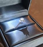Witgouden solitairring met een prachtige Diamant ca 0,30 ct, Handtassen en Accessoires, Ringen, Ophalen of Verzenden, Bruin