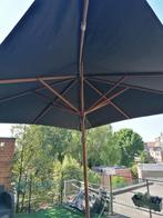 Houten parasol met betonnen voet, Ophalen, Gebruikt