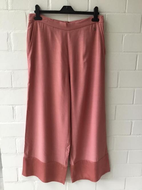 Broek SVNTY Antwerp, Kleding | Dames, Broeken en Pantalons, Zo goed als nieuw, Maat 38/40 (M), Roze, Ophalen of Verzenden