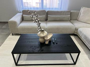 Massieve zwarte eiken salontafel – 130x70 cm – in topstaat beschikbaar voor biedingen