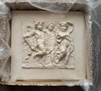 Bas-reliëf van drie engeltjes 39,5 x 36,7 cm, Ophalen