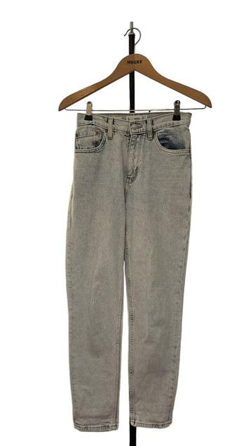 Mango-jeans maat 32 - casual elegantie voor iedereen
