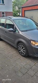 Wv touran 1.6  tdi, Auto's, Bestelwagens en Lichte vracht, Voorwielaandrijving, Euro 5, Electronic Stability Program (ESP), Zwart
