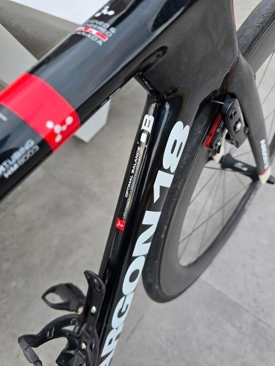 Vélo de course Argon 18 à vendre - premier arrivé, premier s, Vélos & Vélomoteurs, Vélos | Vélos de course, Carbone, Enlèvement ou Envoi