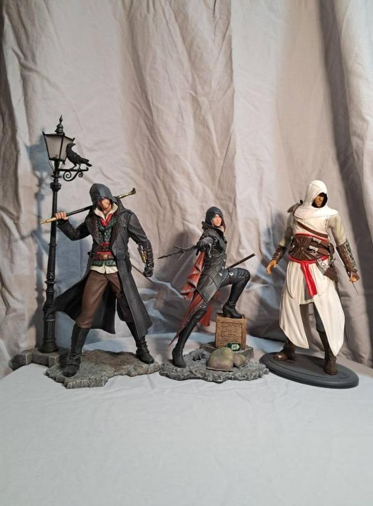 lot figurines Assassin's creed, Verzamelen, Beelden en Beeldjes, Gebruikt, Fantasy, Ophalen