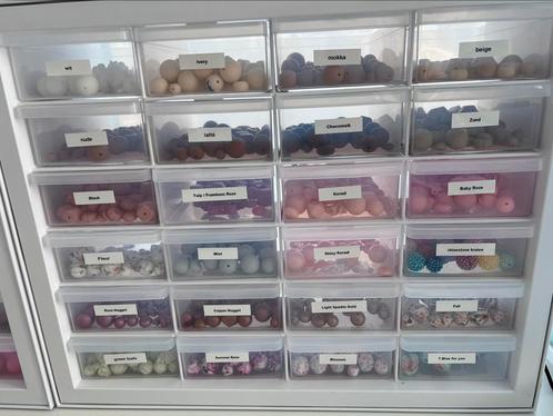 Stockverkoop siliconen kralen + toebehoren, Hobby en Vrije tijd, Kralen en Sieraden maken, Ophalen