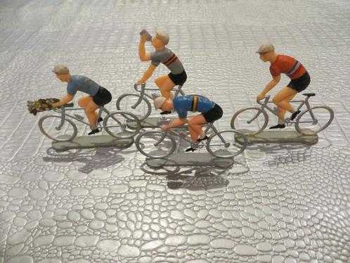 cyclistesx4 fab belge année 70 rare les 4 poses no salza tdf, Collections, Jouets, Utilisé, Enlèvement ou Envoi