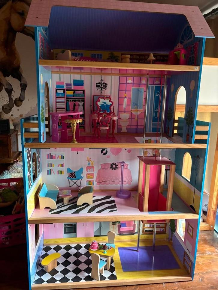 MAISON DE POUPEE (avec accessoires), Kinderen en Baby's, Speelgoed | Poppenhuizen, Zo goed als nieuw, Accessoires, Ophalen