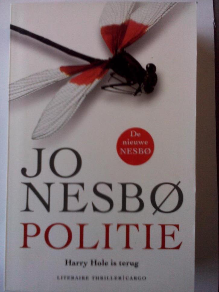 POLITIE.  Jo Nesbo., Boeken, Thrillers, Zo goed als nieuw, Scandinavië, Ophalen of Verzenden