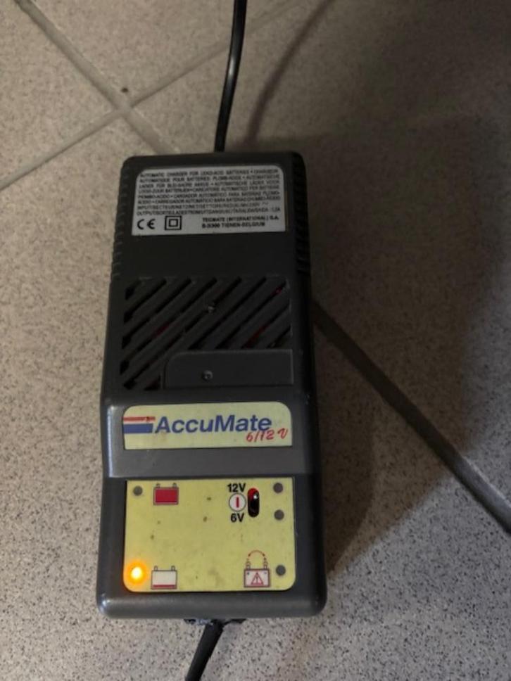 Accumate druppellader 6v – 12v, Audio, Tv en Foto, Accu's en Batterijen, Gebruikt, Ophalen of Verzenden