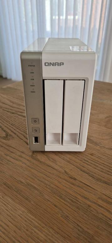 QNAP TS-220 - 2Bay NAS, Informatique & Logiciels, NAS, Enlèvement ou Envoi, Comme neuf