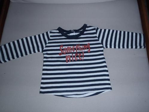 blauw t-shirt met lijnen maat 56, Kinderen en Baby's, Babykleding | Maat 56, Zo goed als nieuw, Jongetje of Meisje, Overige typen