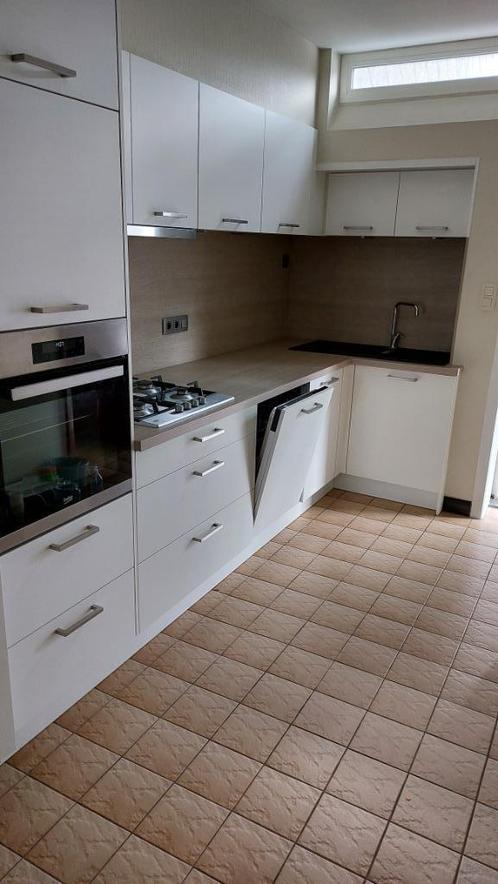 keuken zonder keukentoestellen, Huis en Inrichting, Keuken | Complete keukens, Zo goed als nieuw, Hoekkeuken, Wit, Ophalen