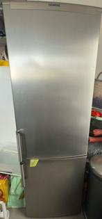 Siemens frigo congélateur combiné porte finition inox, Elektronische apparatuur, Koelkasten en IJskasten, Ophalen, Gebruikt, 200 liter of meer