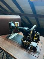 Machine à Coudre Ancienne PFAFF avec Table d'Origine, Antiek en Kunst, Antiek | Naaimachines, Ophalen