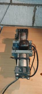Moteur hydraulique faac pour portail, Ophalen, Gebruikt