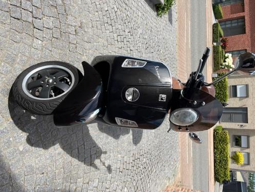 Vespa GTS 125cc, Motoren, Motoren | Piaggio, Particulier, Scooter, 11 kW of minder, Ophalen