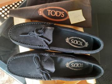 Tod's zwarte suède schoen NIEUW beschikbaar voor biedingen
